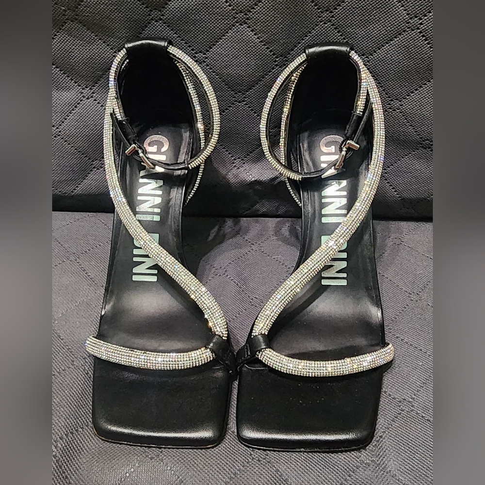 Gianni Bini Evallinaah Rhinestone Ankle Strap Square Toe Sandals Black - Size 6